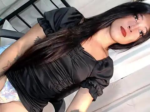 Ladymikaela Show Webcam