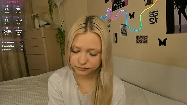 MidnightPoise Chat XXX in diretta