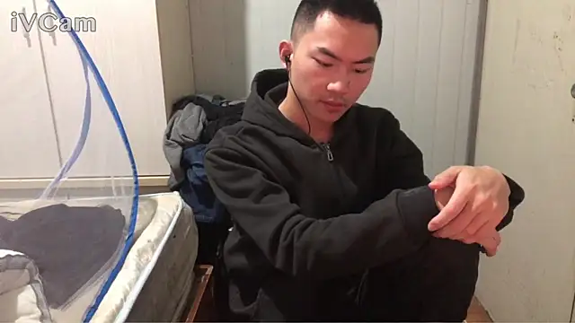 dyjdddttjのウェブカメラショー