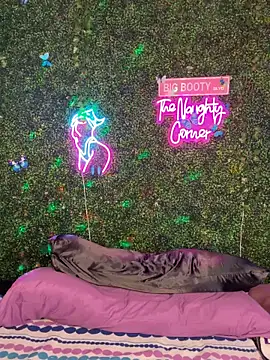 RenaThickAss' Webcam Show