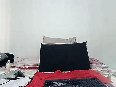 CreamBum1xx webkamerás műsora