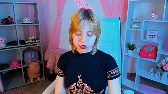 Онлайн чат XXX VivienneHebert