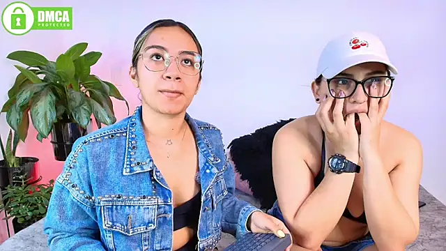 Jules_n_Gia: вебкам-шоу