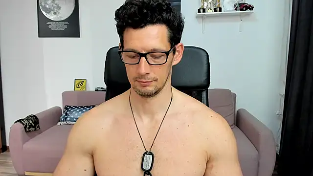 Chat +18 de BrutusK08 ao vivo