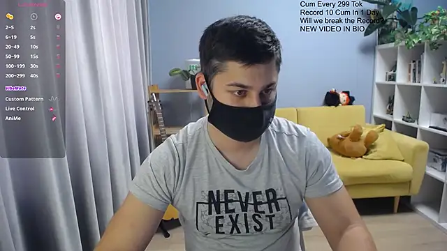 Živý XXX chat Tomguys