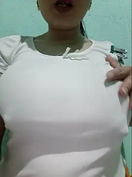Shine_Mai Webcam-Show