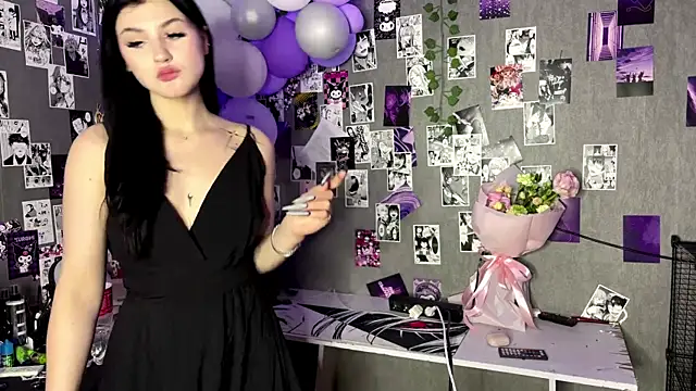 SallieStrahin's Live XXX Chat