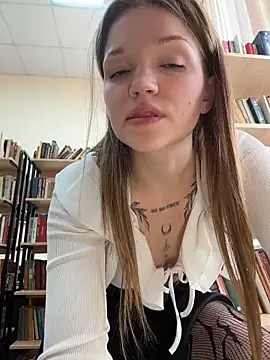 StreetSquirt Chat XXX live