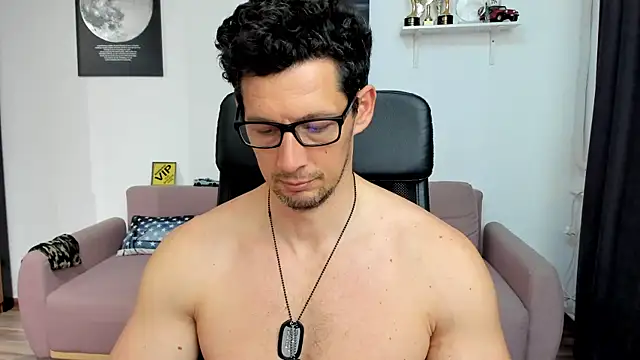 BrutusK08 – Naživo XXX chat