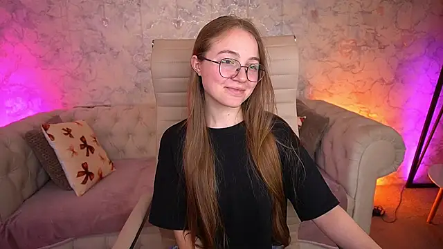 ArrinaWairr élő XXX-chatje
