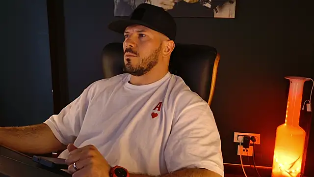 Chat +18 de AngeloEric ao vivo