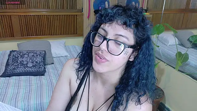 Eli666uwu Adlı Modelin Canlı XXX Sohbeti