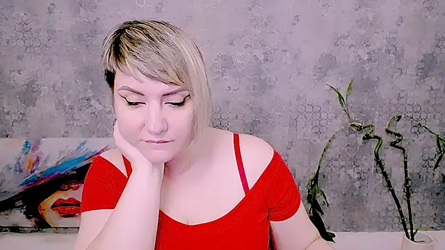 Djullia's Live XXX Chat