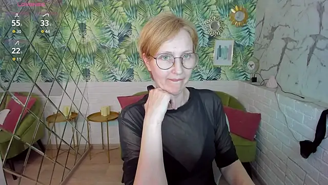 Paris_Cherry Show in webcam