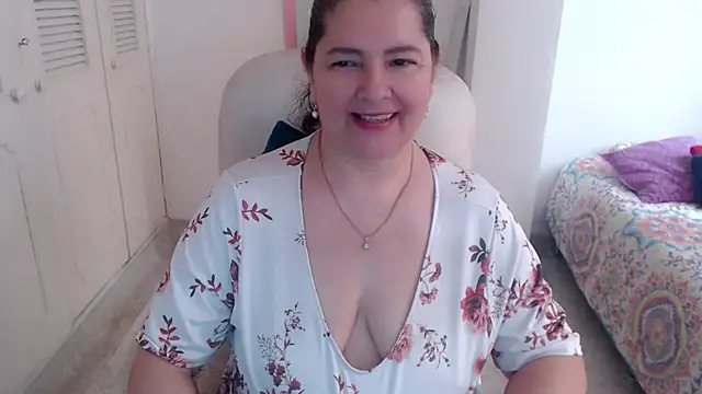 Онлайн чат XXX leonela_69