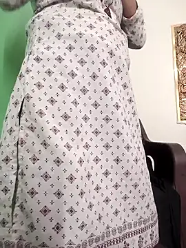Aafreen_36 élő XXX-chatje