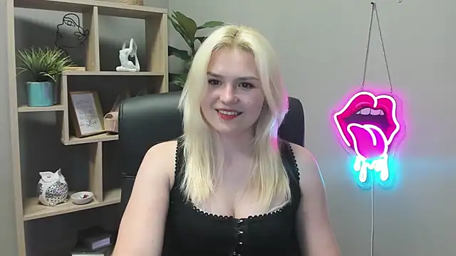 XXX chat uživo modela SweetLilyxo