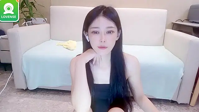 E-ll-A Live XXX-chat