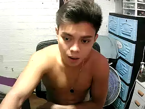 Pinoy_GoodFuckerx69のウェブカメラショー