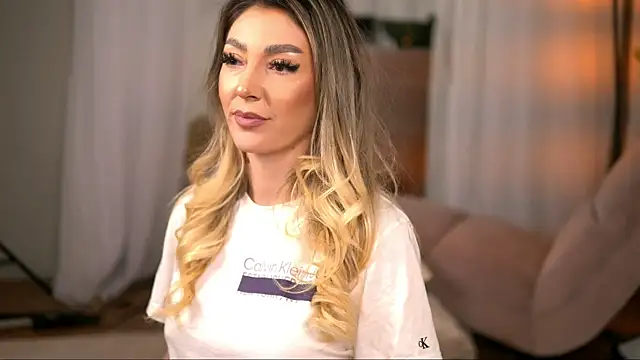ErisVesper Chat XXX in diretta