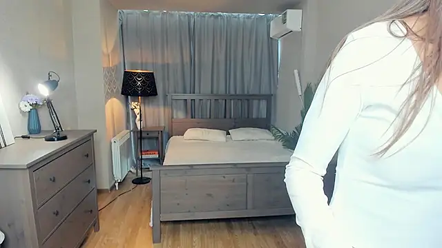 SookBurdinn Webbikameraesitys