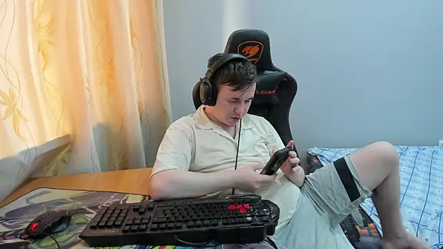 iliaskrislove Show Webcam