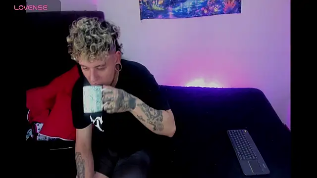 lunaa_rayy420's Live XXX Chat