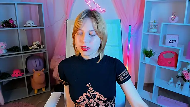 VivienneHebert's Live XXX Chat