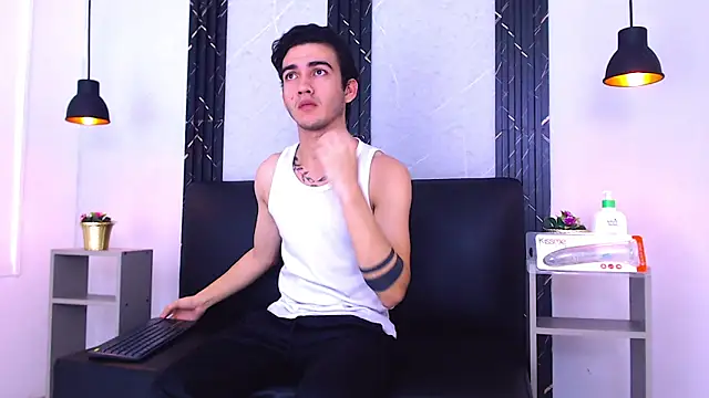Вебкам-шоу Feiccer_Castquer