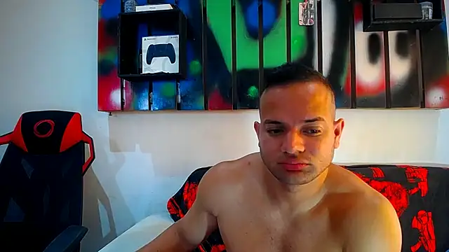 Chatroom XXX en direct de hugo_19cm