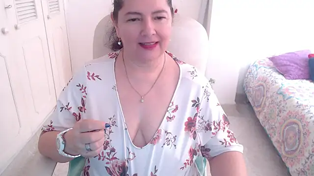 leonela_69's Live XXX Chat