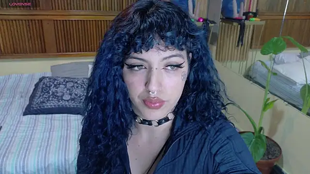 Eli666uwu's Live XXX Chat