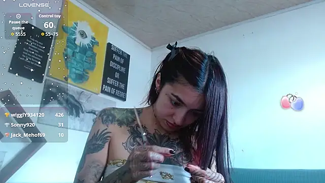 Chat +18 de ZoeBakers_ ao vivo