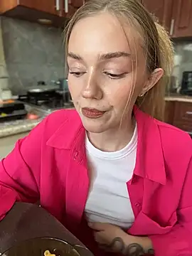 MilaMoone – Naživo XXX chat