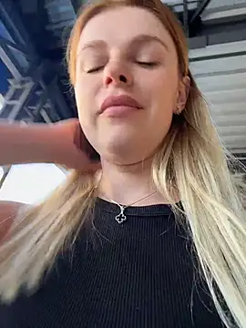 Chat +18 de HarrietDart ao vivo