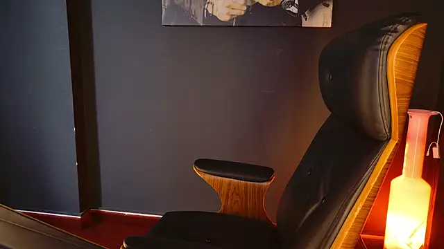 AngeloEric Adlı Modelin Canlı XXX Sohbeti
