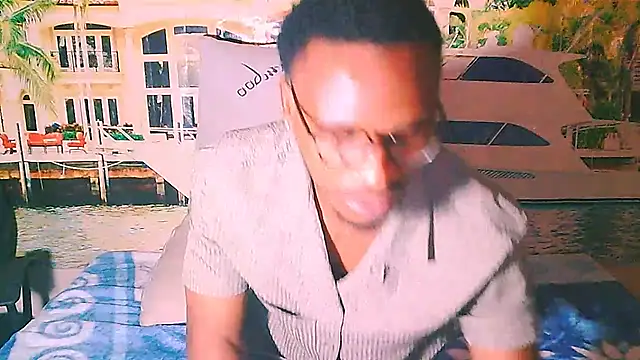 EbonyTiger69 网络视讯表演