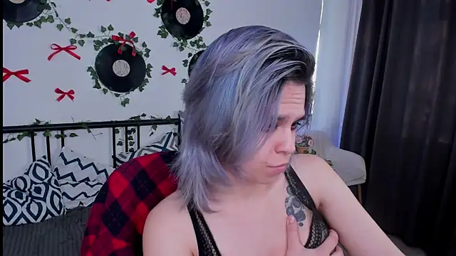LiraBelle Chat XXX live
