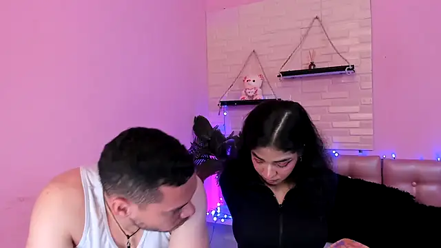 Aronandmoli69's Live XXX Chat