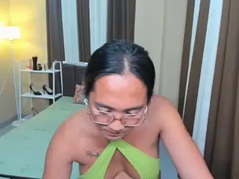 Chat +18 de Jannahsofuck ao vivo