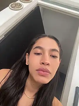 JuliaaVega's Live XXX Chat
