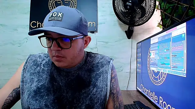 maximo_daddy Show Webcam