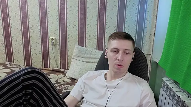 Darien_Brown: онлайн-секс-чат
