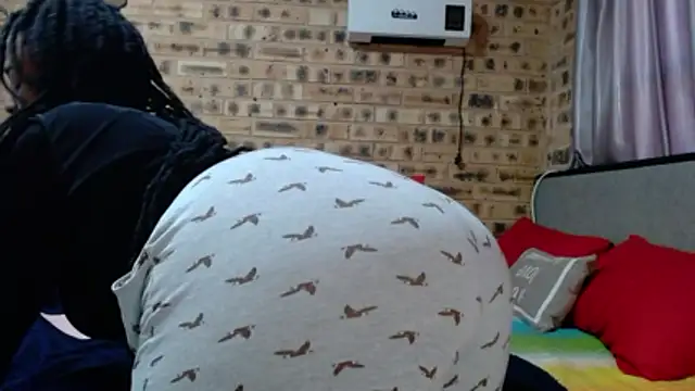 AFRICANBOOTYLICIOUS Live XXX-Chat