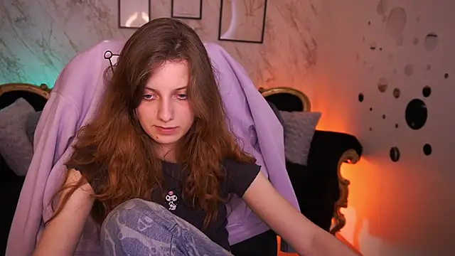 CuteeFoxy Live XXX-Chat
