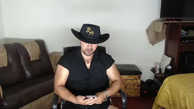 AlejoMoretti Webcamshow
