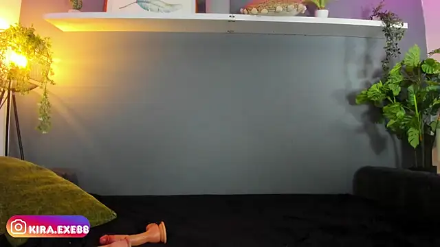 Kira_Exe_'s Live XXX Chat
