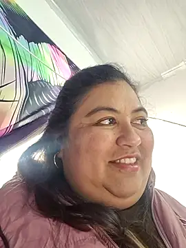 curvy_diva_'s Live XXX Chat