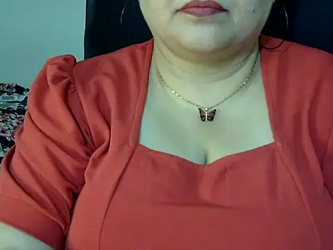 Soniya_Sha 即時 XXX 聊天