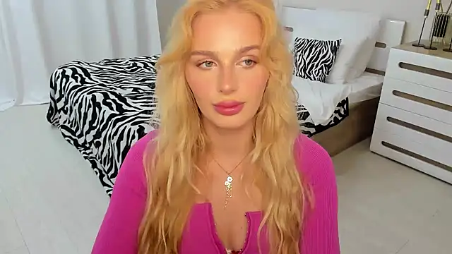 دردشة blonde__flirt الجنسية المباشرة